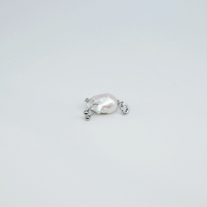Natural Freshwater Baroque Pearl 'Double Ring Punk' Pendant｜Cyber Sea Pearl