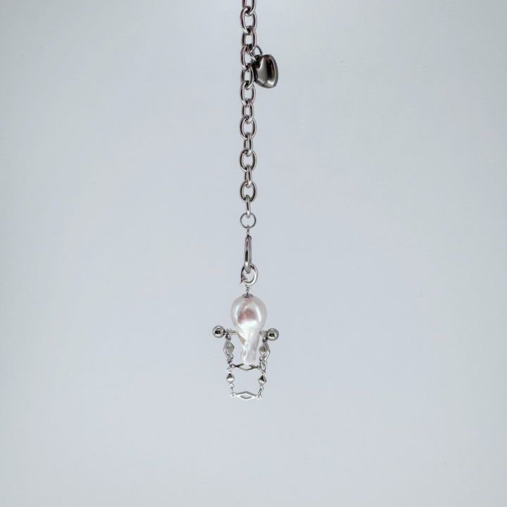 Natural Freshwater Baroque Pearl 'Rhombic Yoke' Pendant｜Cyber Sea Pearl