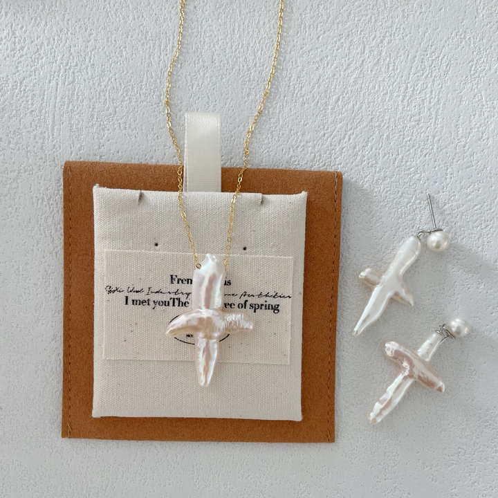 Cross-Shaped Baroque Freshwater Pearl Necklace｜Cyber Sea Pearl