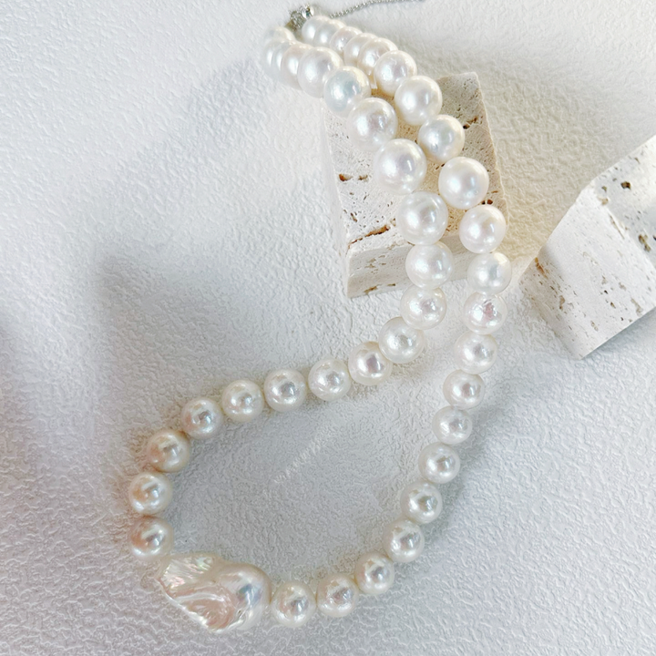 9-10mm White Edison Freshwater Pearl & Fishtail-Shaped Baroque Freshwater Pearl 'Rules and Freedom' Necklace｜Cyber Sea Pearl